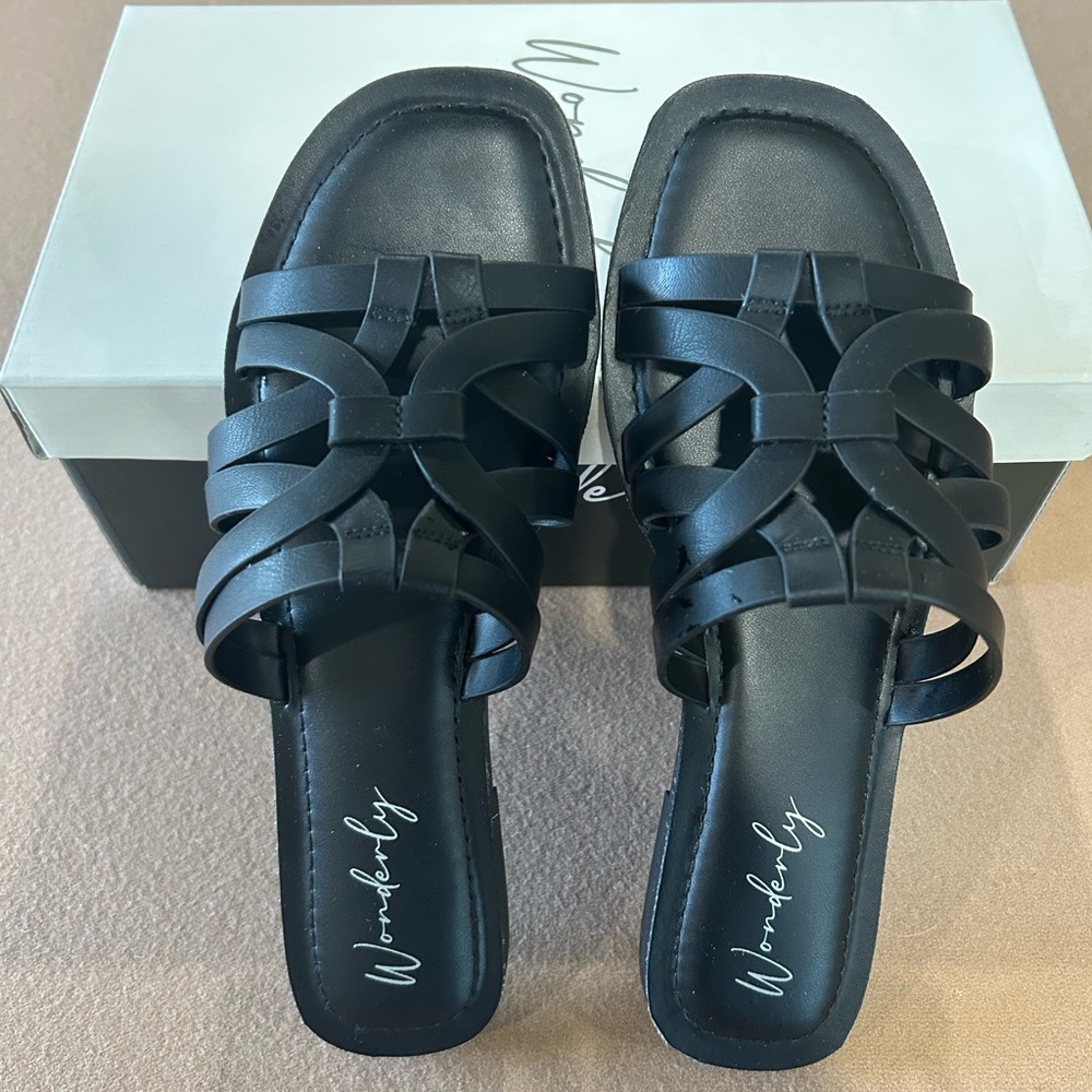 Waverly Women's Black Strappy Sandals